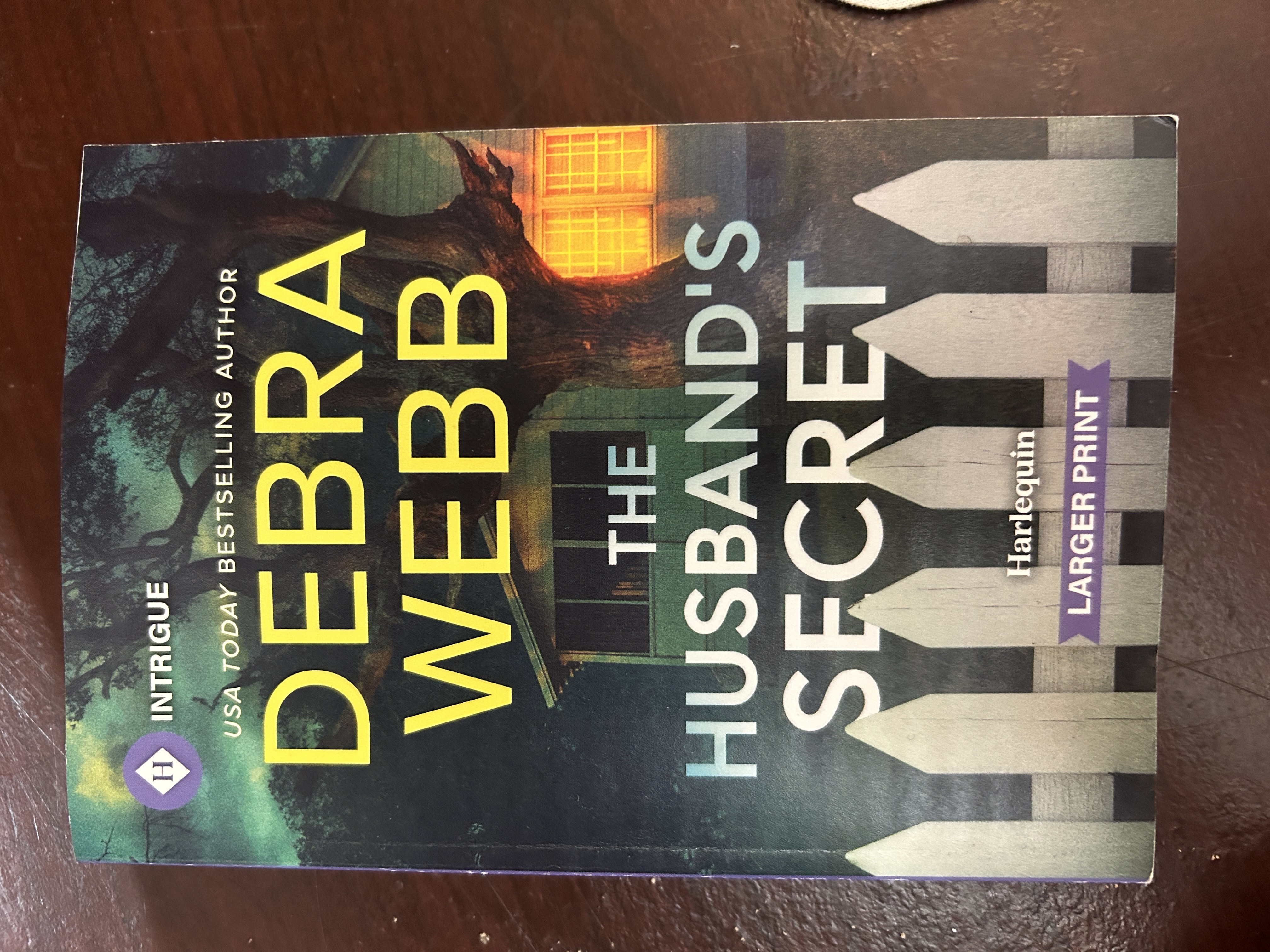 Harlequin Intrigue Larger Print - The Husband's Secret by Debra Webb